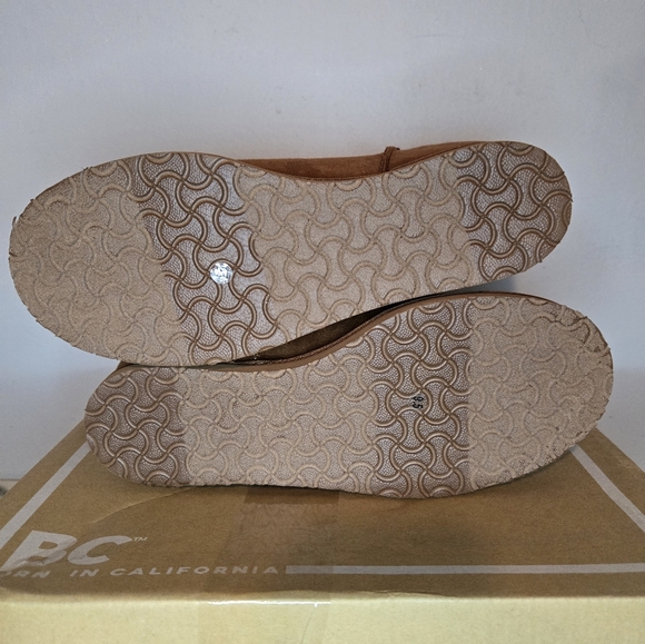 BC undecided vegan suede flat wedge boots - Womens Size 9.5 - Picture 6 of 8